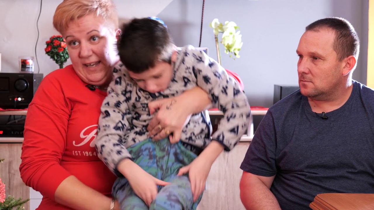 Bencének egy epilepsziás roham után megállt a szíve, 3 hétre rá már a saját lábán ment a rehabilitác