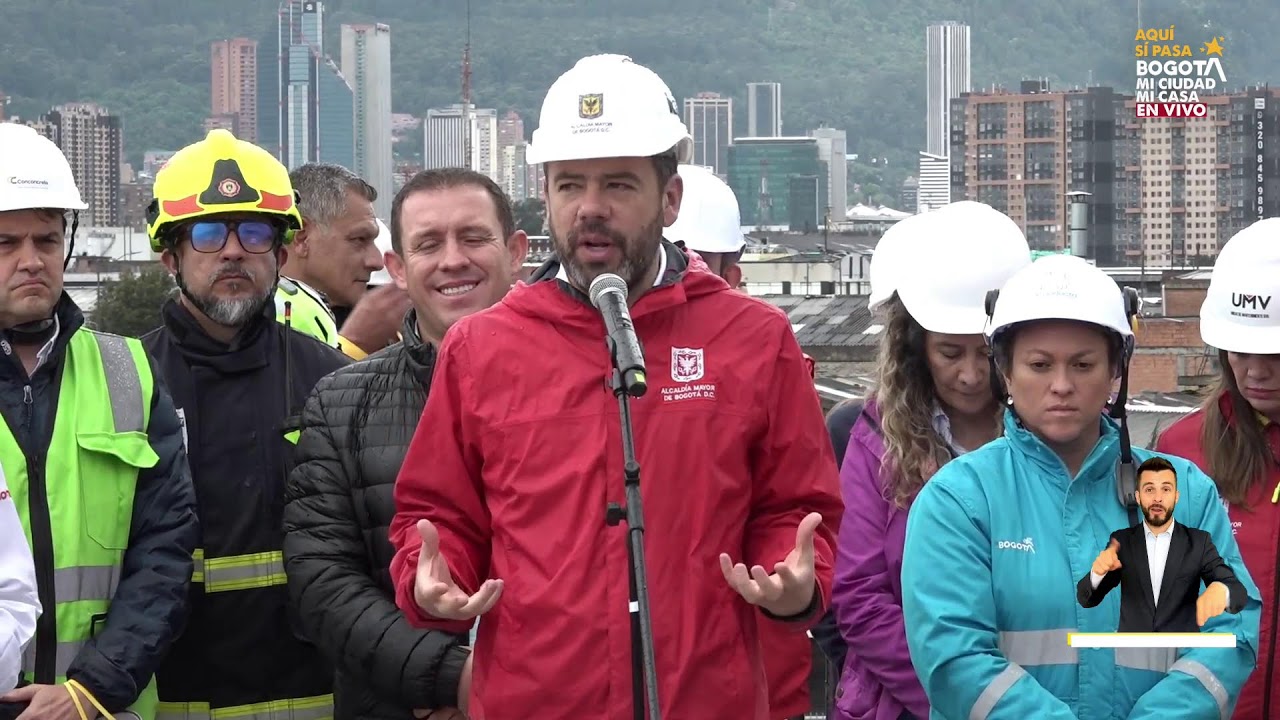 Resultado de la implosión controlada del puente de Las Américas con calle 13.