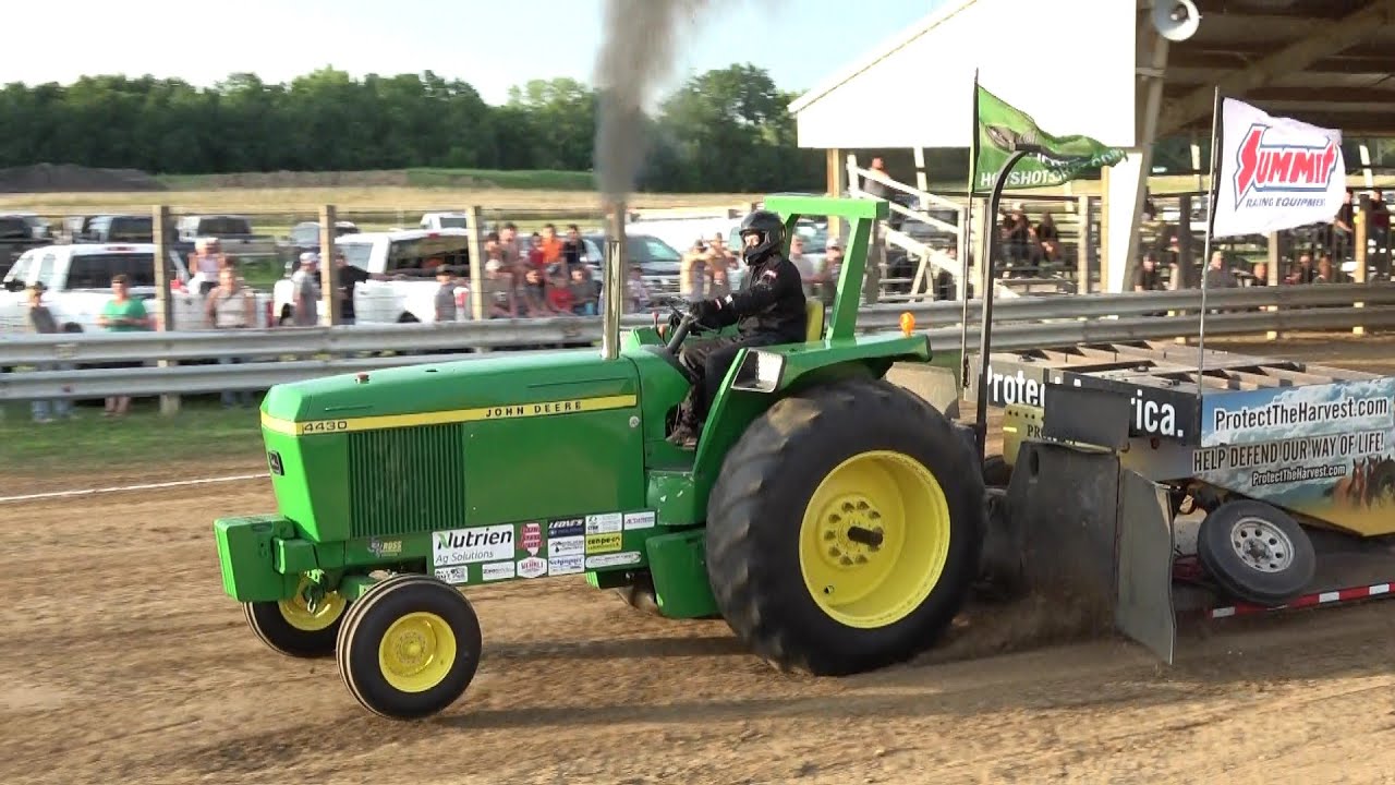 Illini State Tractor Pullers: July 16, 2025 Peoria, Illinois 10,500 lb  Too Hot To Farm