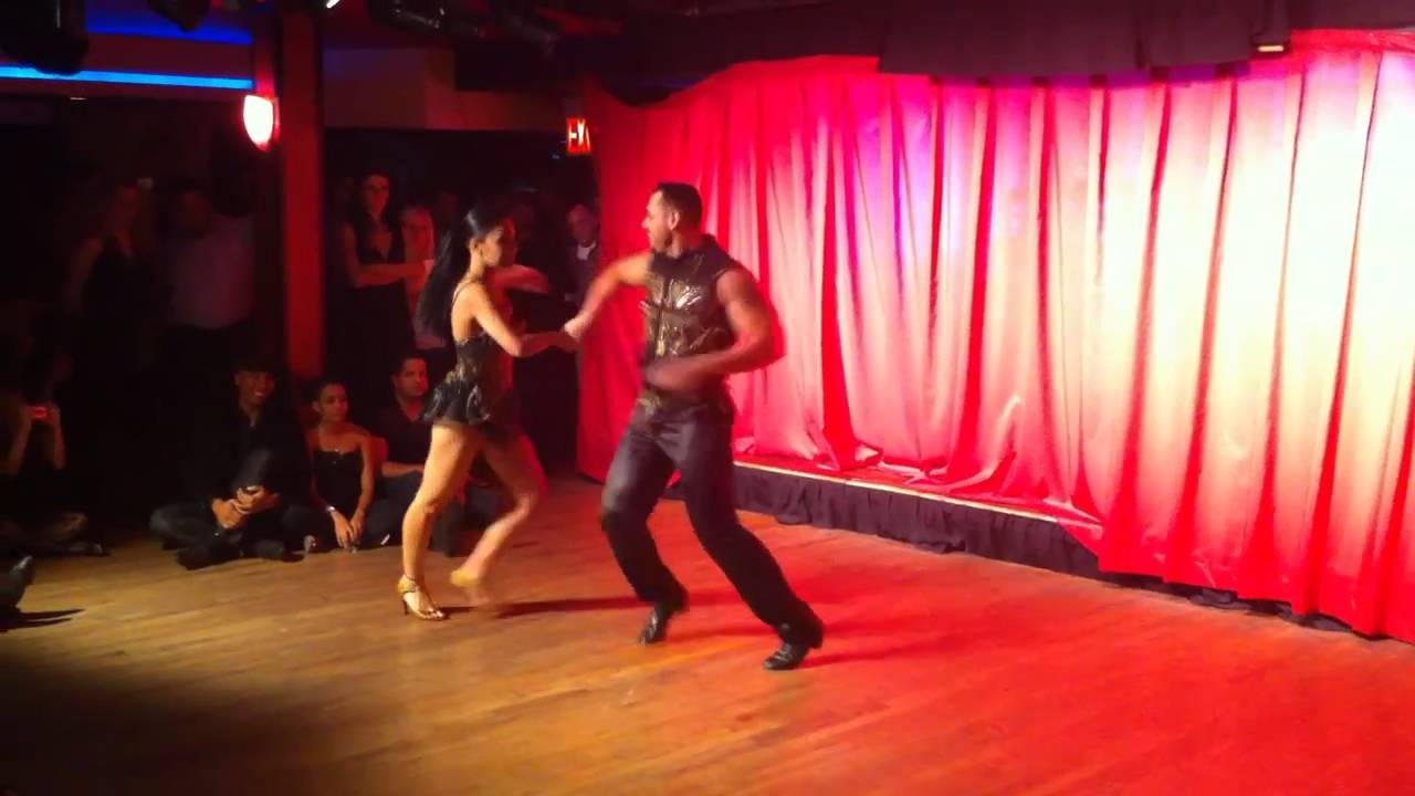 New York Style Salsa Dancing - Marcus and Diana