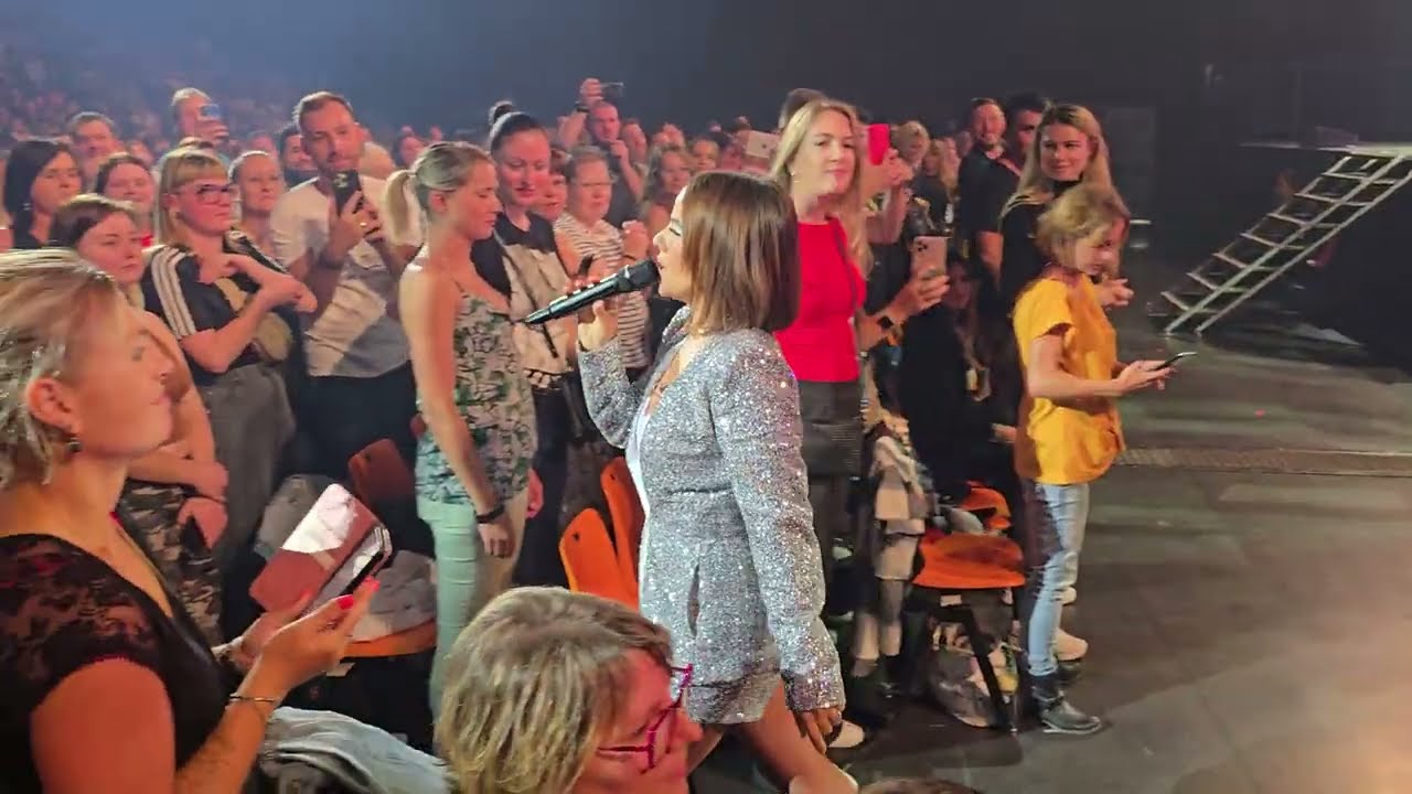 Alizée - Moi... Lolita - I Gotta Feeling La Tournée at the Zénith in Strasbourg 2024 September 20