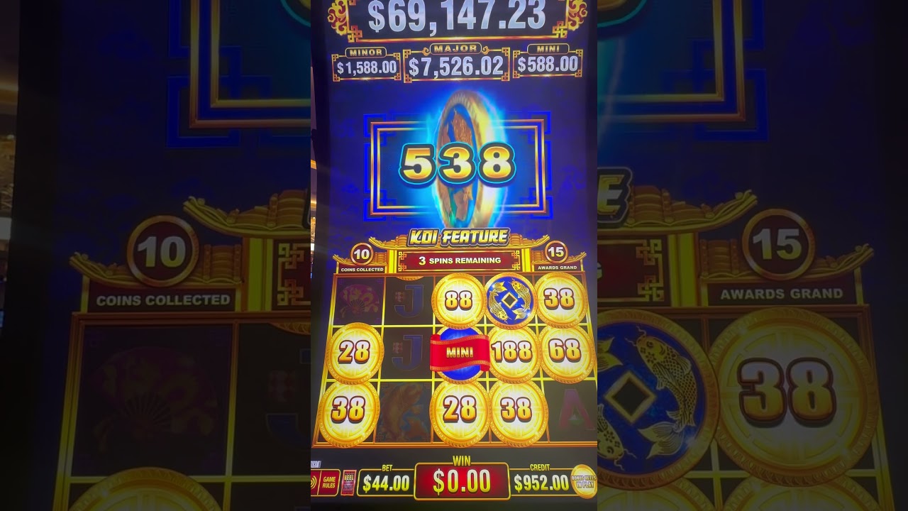 Unexpected Bonus pays HUGE Jackpot!! $44 High Limit Coin Trio slot machine 