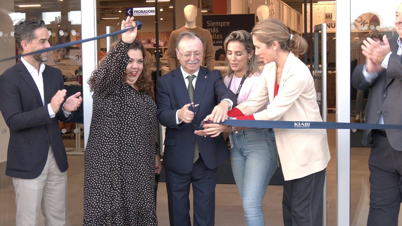 Kiabi inaugura su tienda en Ceuta ante la expectación de numerosos ceutíes