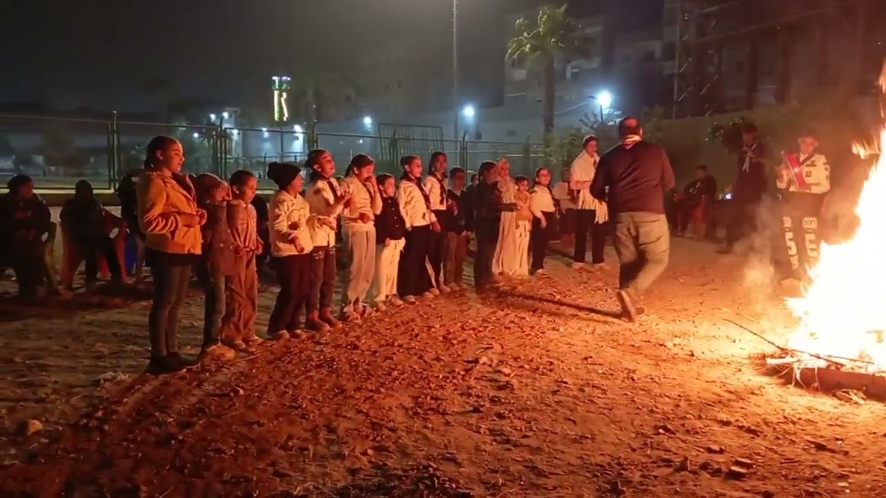 لقاء يجمع كشافة  جمعية الشرق من عرب غنيم وفريق الكشافة بعزبة الوالدة عن النيران والرحلات الخلوية