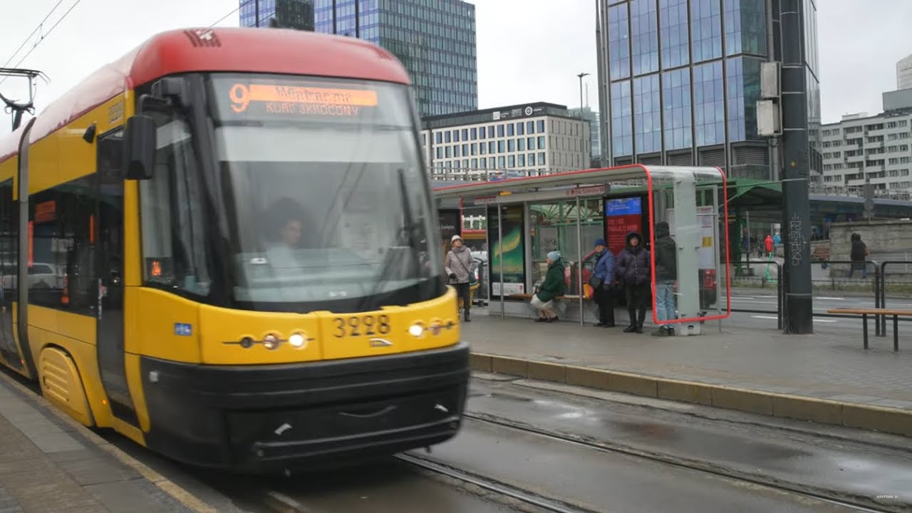 Poland, Warsaw, tram 9 ride from Dw. Centralny to Most Poniatowskiego
