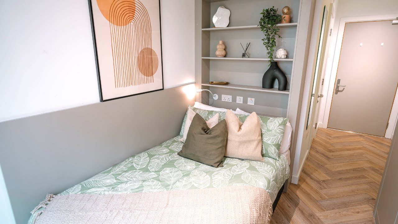 Gold En-Suite - Cork Street, Dublin