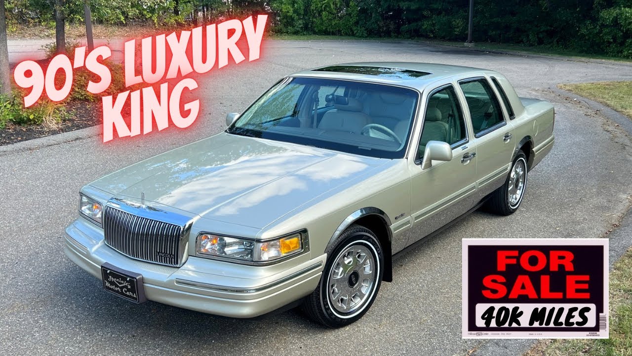 40k Miles! 1997 Lincoln Town Car Signature Series FOR SALE by Specialty Motor Cars