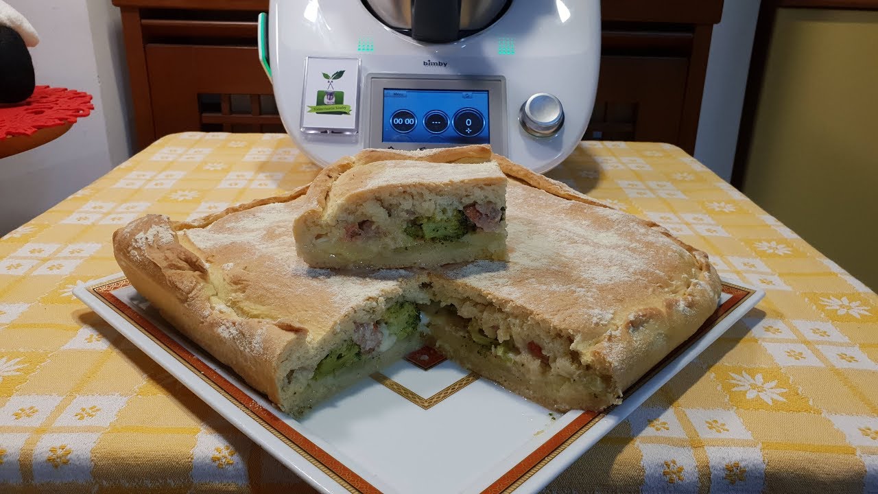 Schiacciata con broccoli salsiccia e patate per bimby TM7 TM6 TM5 TM31