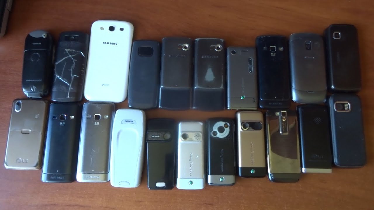 Search for incoming call among old but cool phones museum