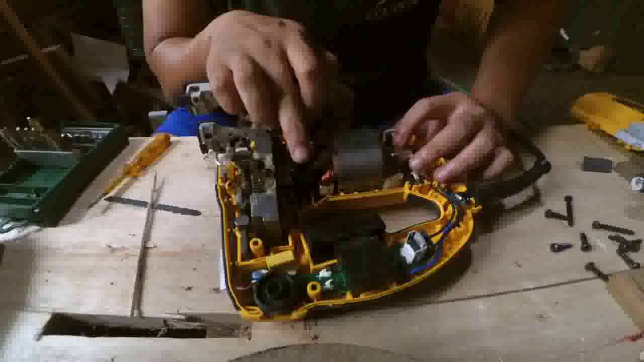 DeWALT DW349R Jigsaw Maintenance