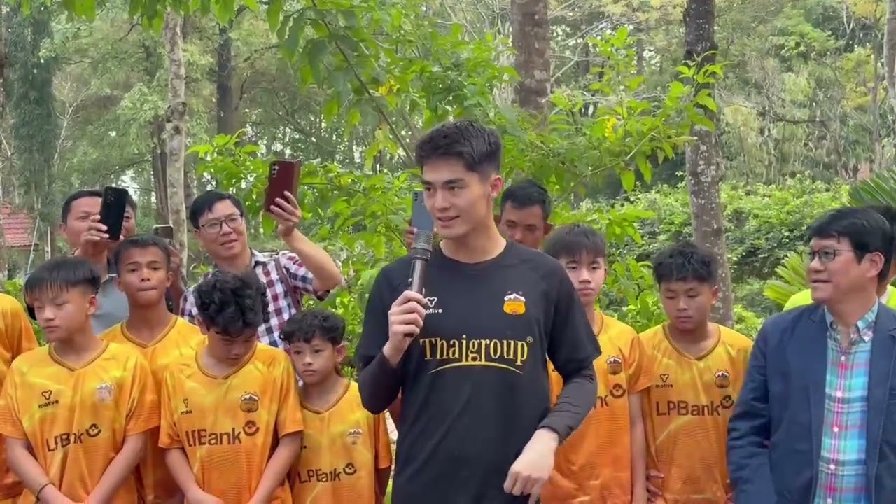 Ngày đầu tiên – hành trình lớn bắt đầu I Chào mừng những chiến binh trẻ đến với mái nhà Phố Núi!