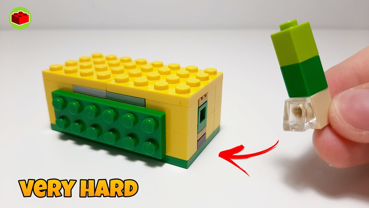 Build Small LEGO Safe With a Key (No Technic)