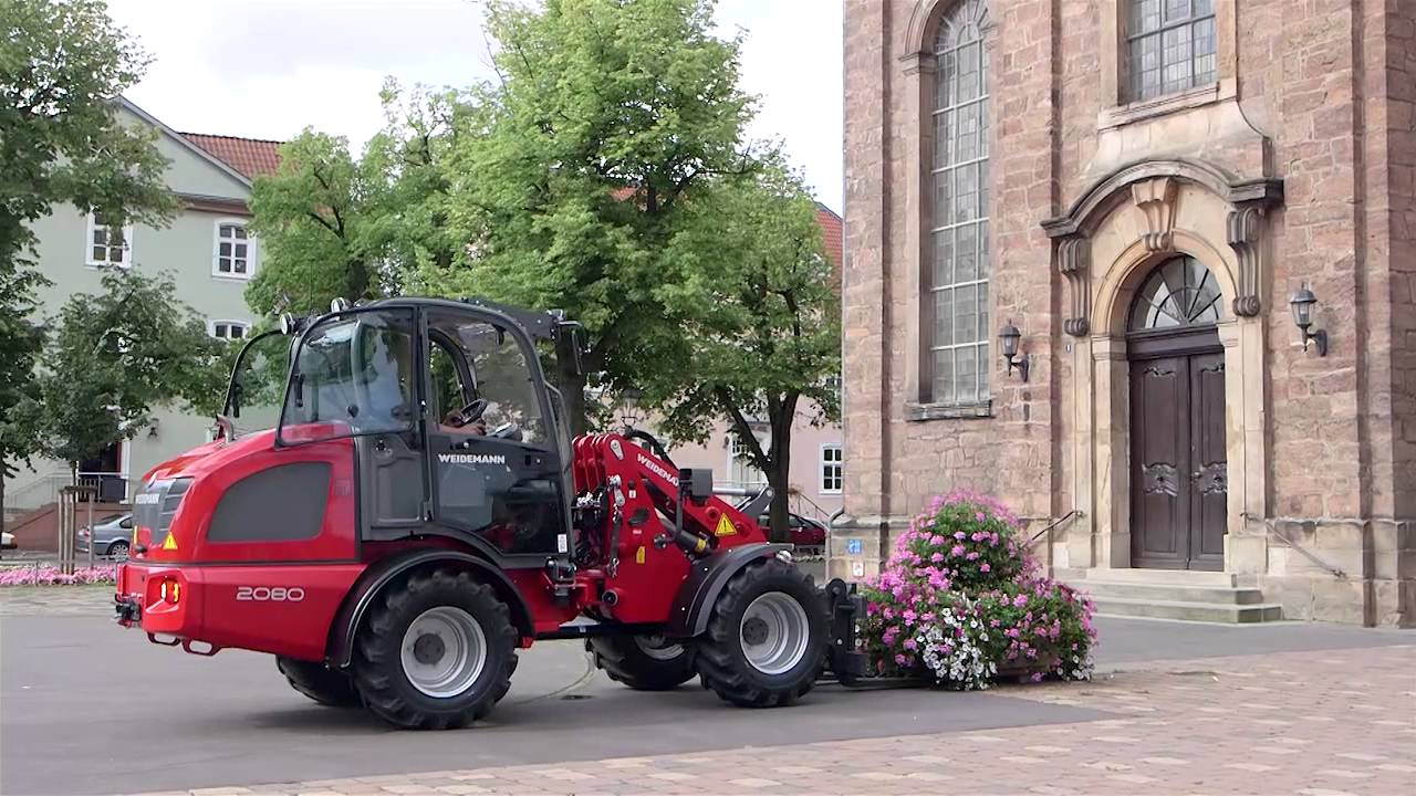 Weidemann – Hoftrac® 1880 und Radlader 2080 im kommunalen Einsatz
