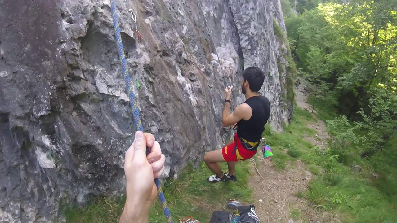 Arrampicata a Valgua