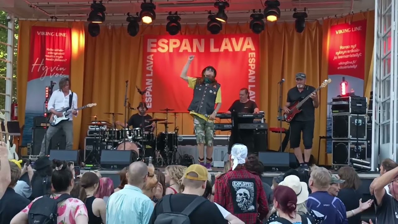 Pelle Miljoona Band - Mie vaan pogoon - Espan lava, Helsinki, 18.7.2025