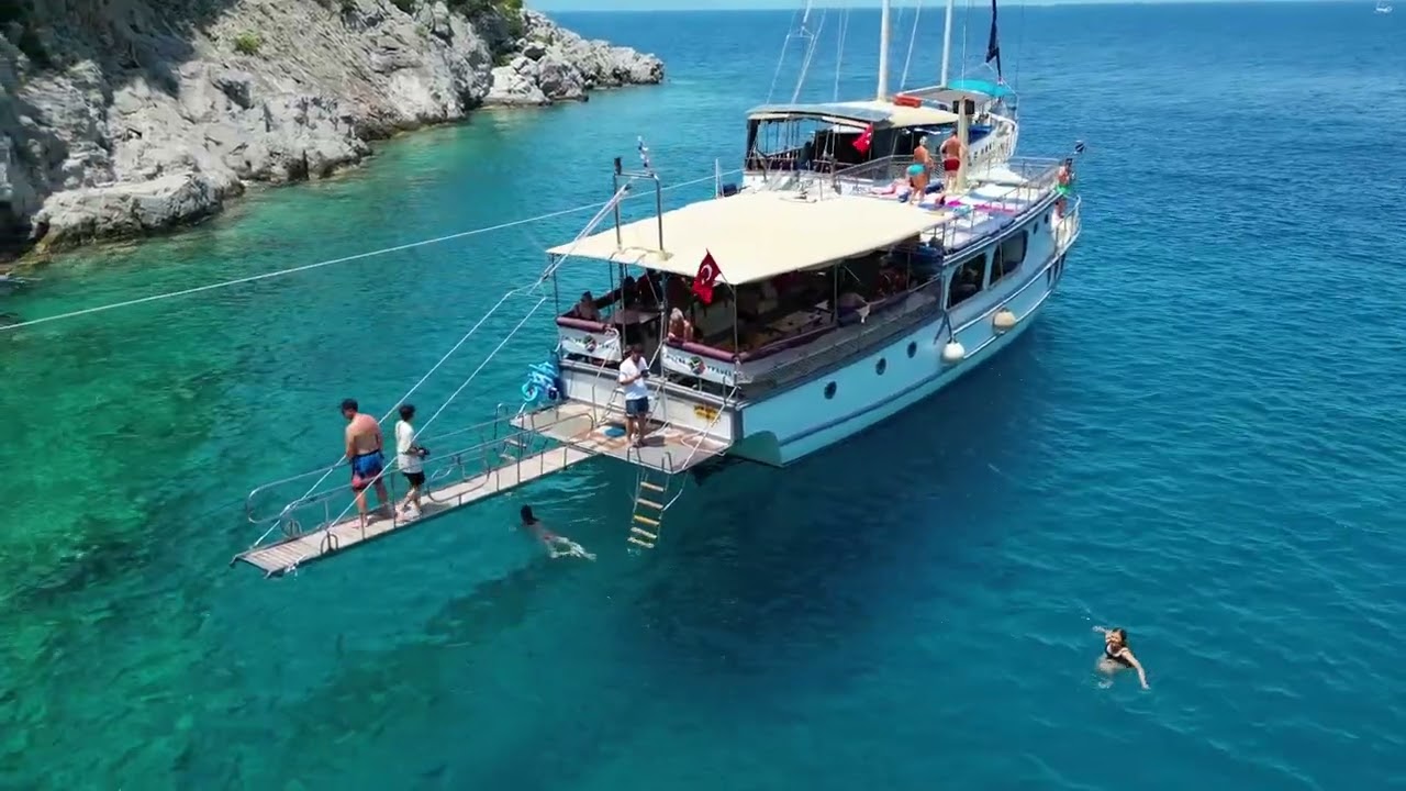Chillax boat trip