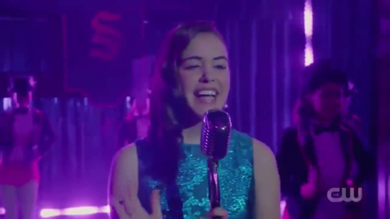 Josie singing &ldquo;Stepping Into the Light&rdquo; - Legacies (1x11) w/lyrics