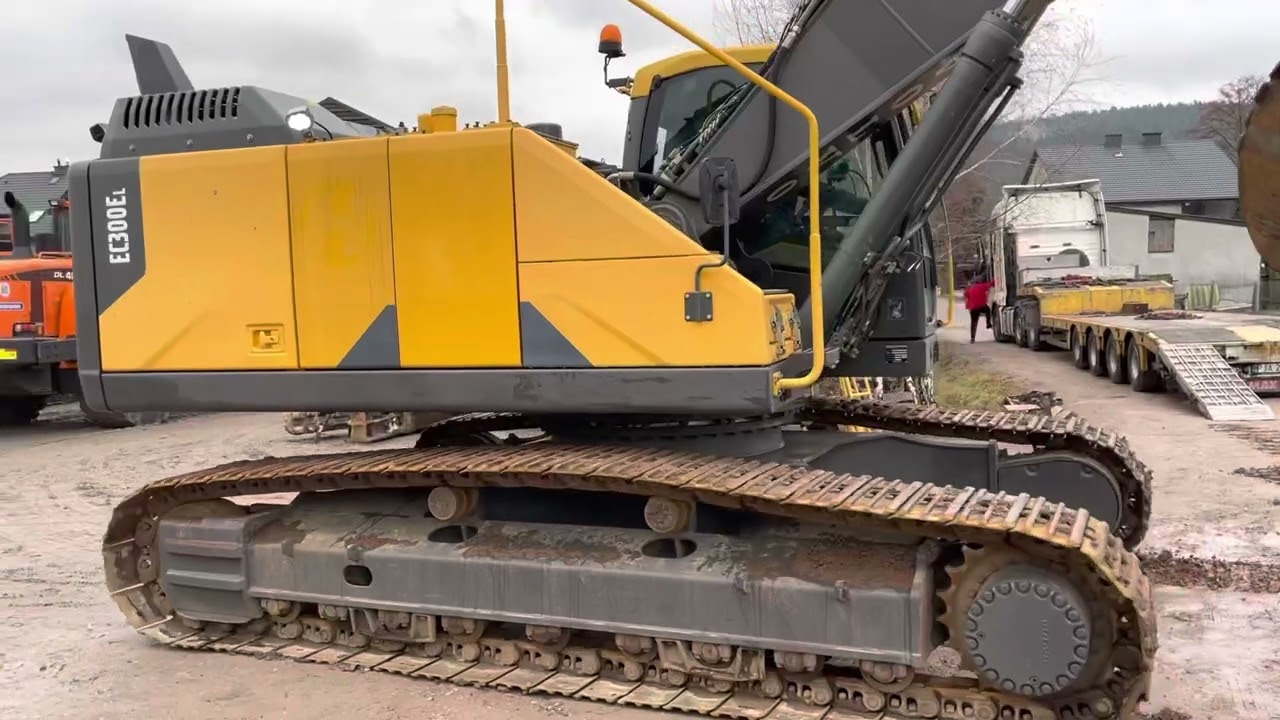 Koparka gąsienicowa Volvo EC 300 EL  2015 rok Z gwarancja maszyny budowlane Sprzedaż Serwis Wynajem
