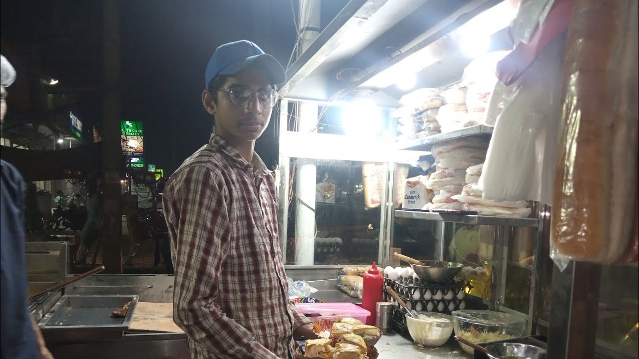 Title: Lahore street food shawarma and shami double egg burger | Roadside tasty shawarma and burger.