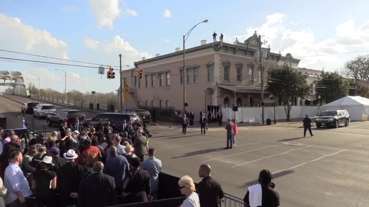 WATCH LIVE: VP Harris arrives in Selma for 57th anniv. Of Bloody Sunday