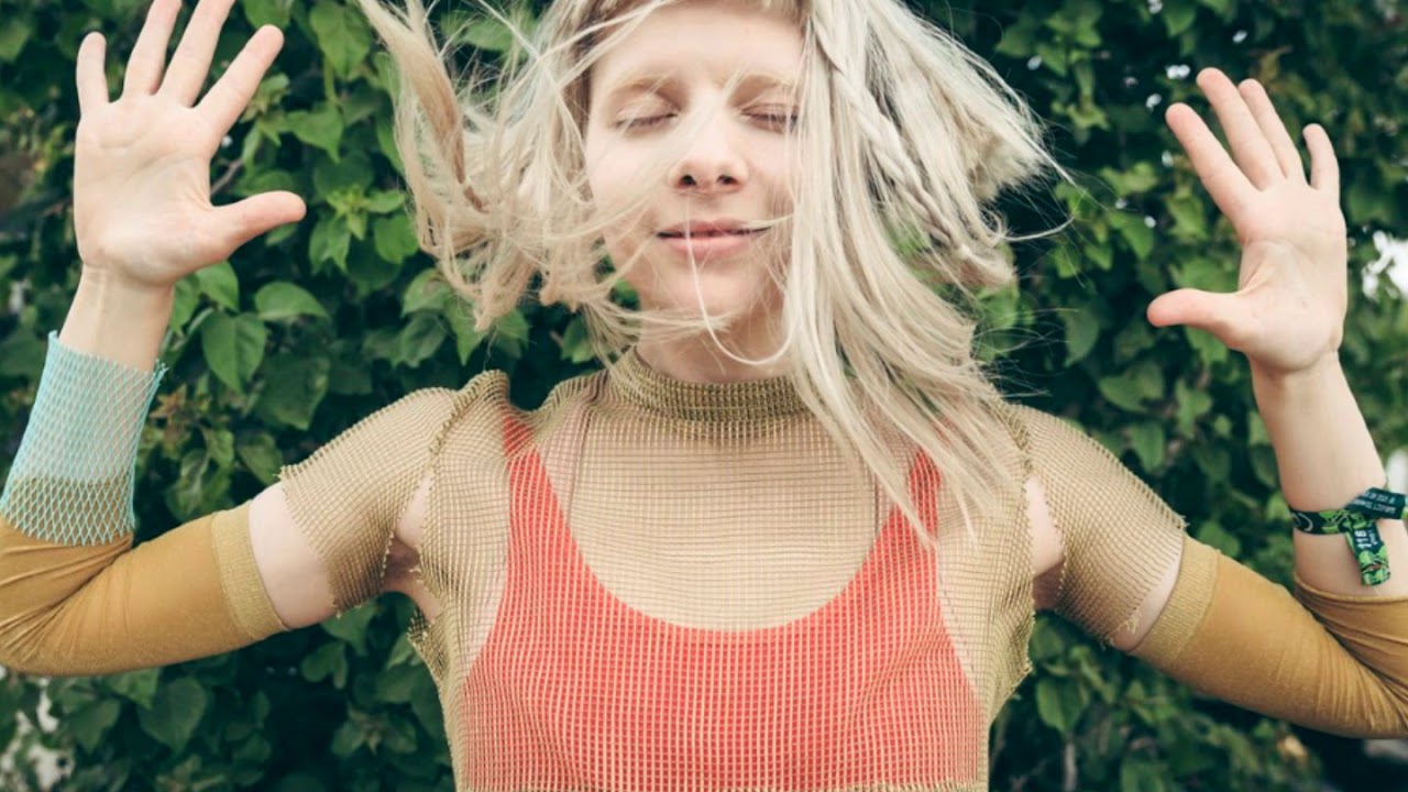 AURORA - animal (alternative version)