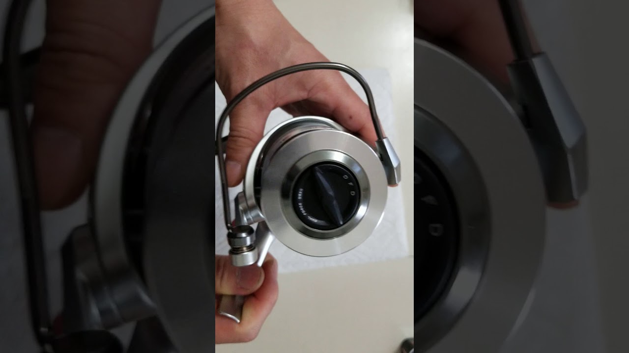 Okuma Coronado cdx 60 spinning baitfeeder / baitrunner reel maintenance part 1