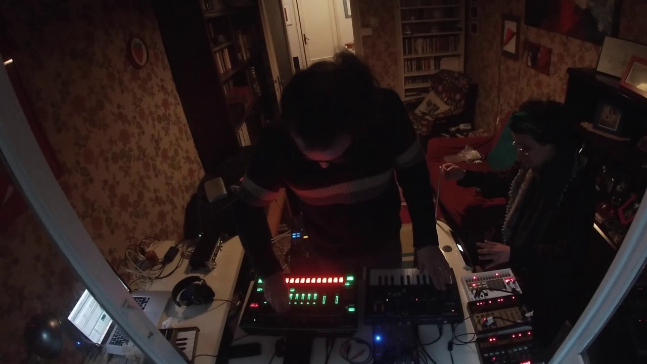 Flash mob musicale 13 marzo 2020 feat. Fede (al theremin)