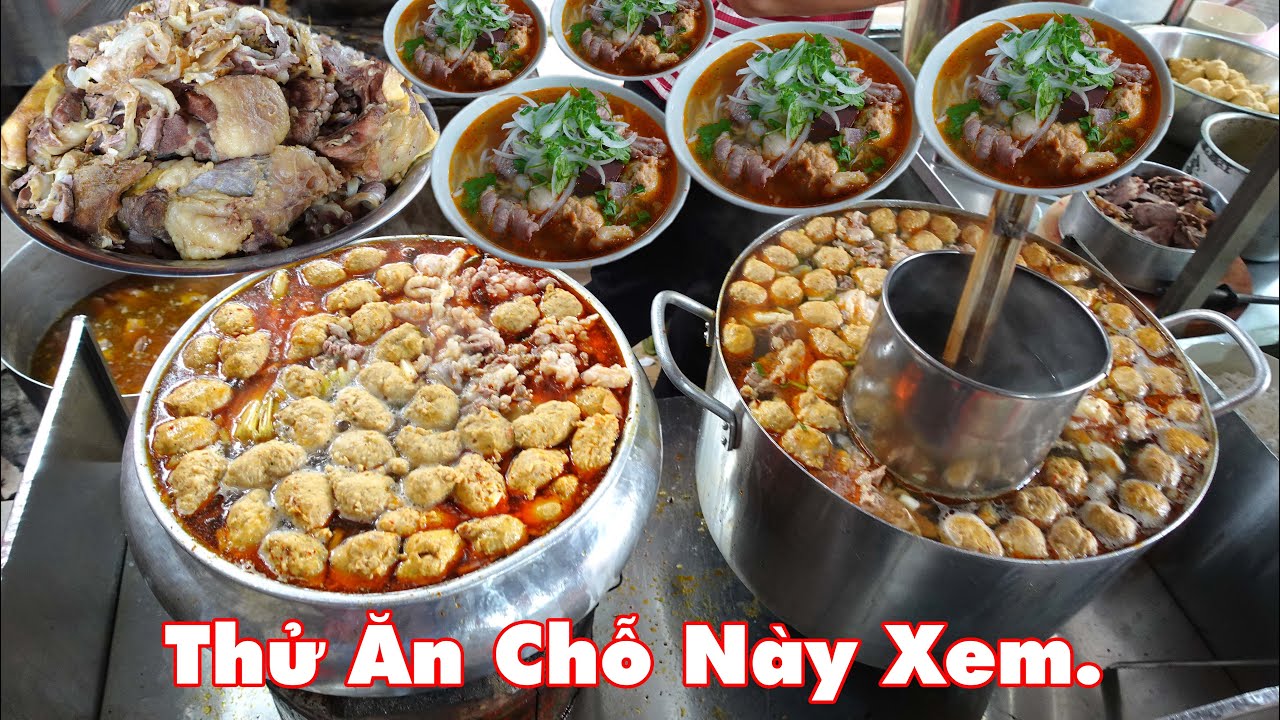 Từ gánh bún bò lập nghiệp tới thuê mặt bằng lớn nồi bún bò Huế chả cua khách đông nườm nượp Sài Gòn