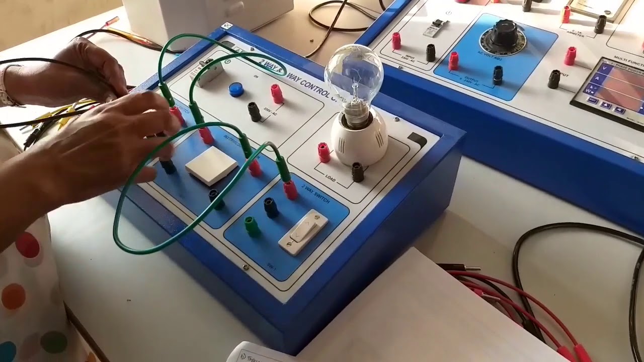 Three Way Control Of Lamp VTU