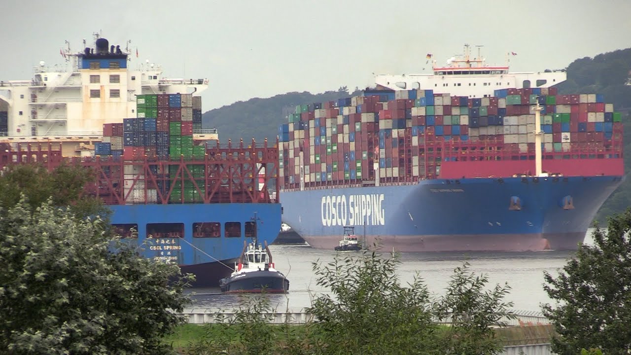 Top 10 Global Container Shipping Titans of 2023 Revealed! 4K Containership Shipspotting