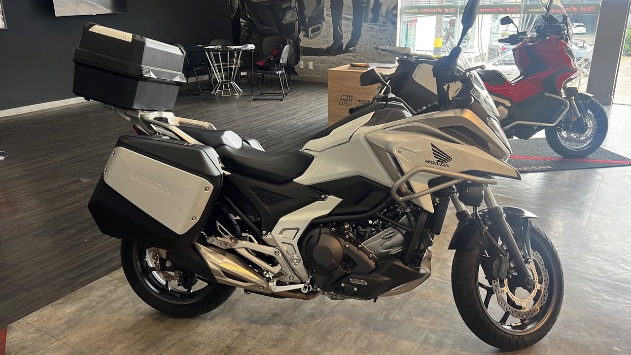 NC 750X 2023 com acessórios originais