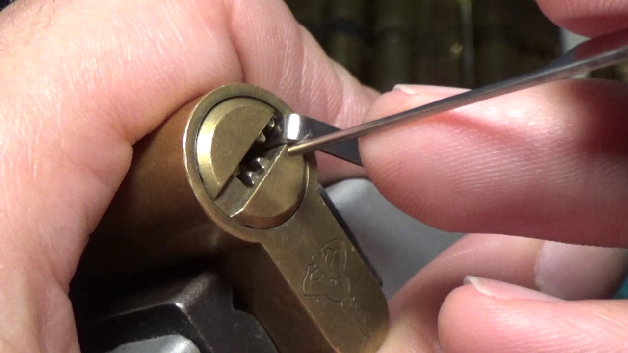 090 MULTLOCK CLASSIC SPP & GUTTED sub eng THANKS PEDRO!!