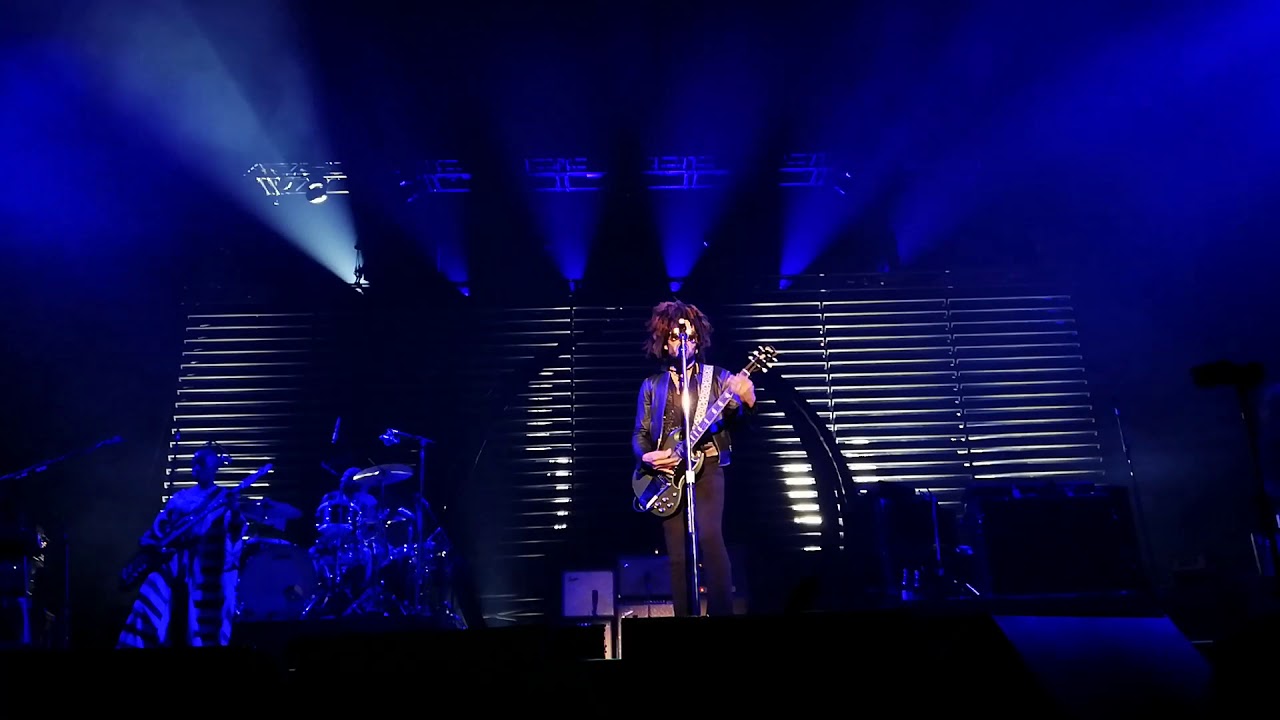 Lenny Kravitz - Bank Robber Man - live @ Helsinki 2019