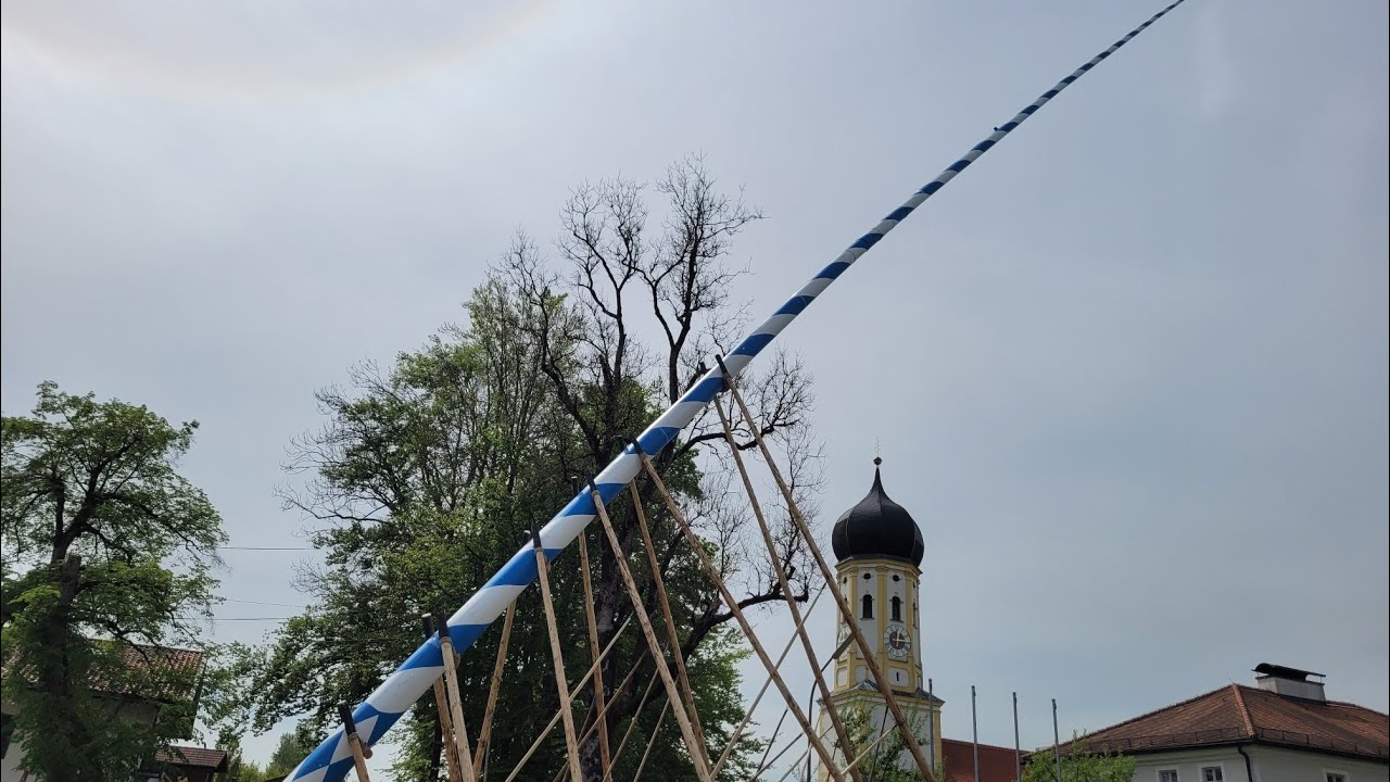 MIX Maibaum Aufstellung Aying, 01.05.2024 - Putting Up Maypole