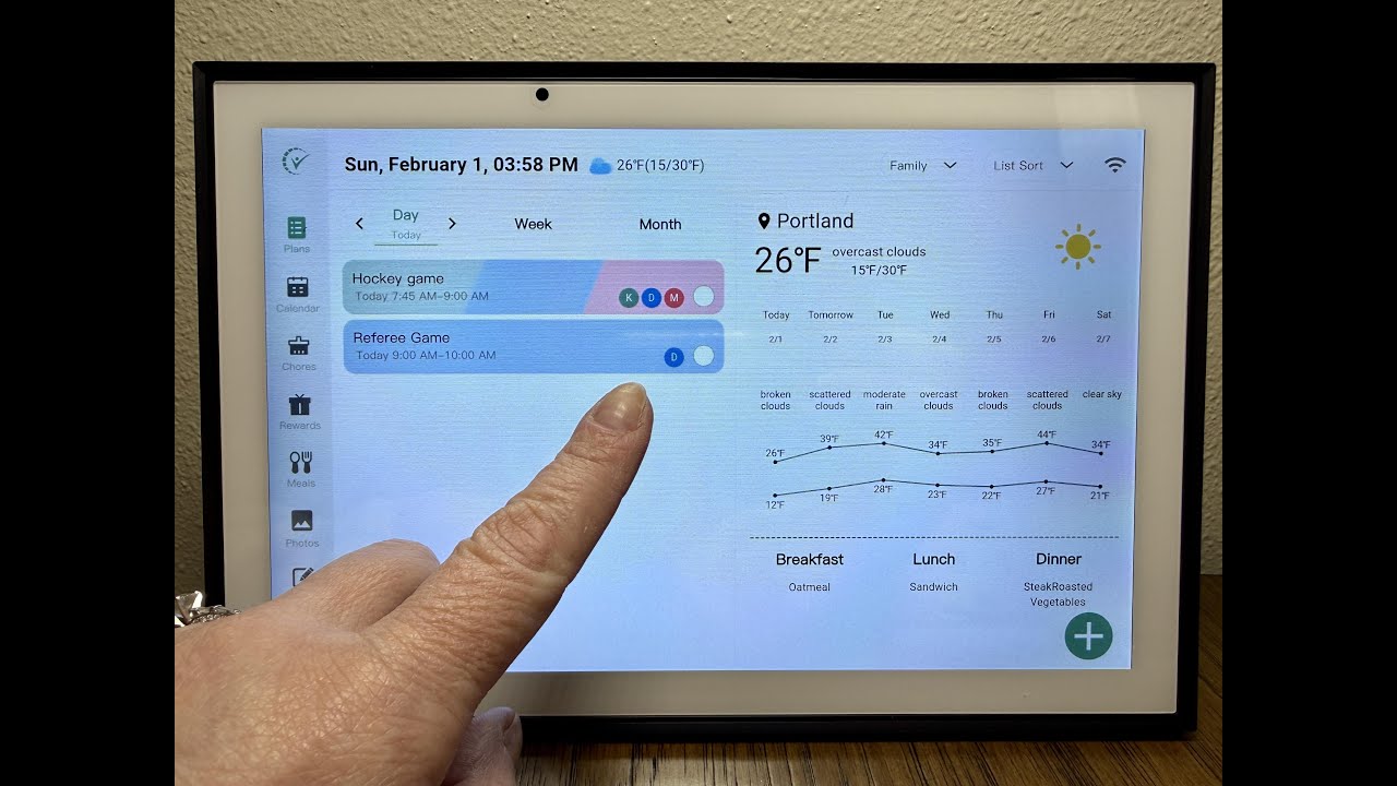 What to know about this Smart Digital Calendar
