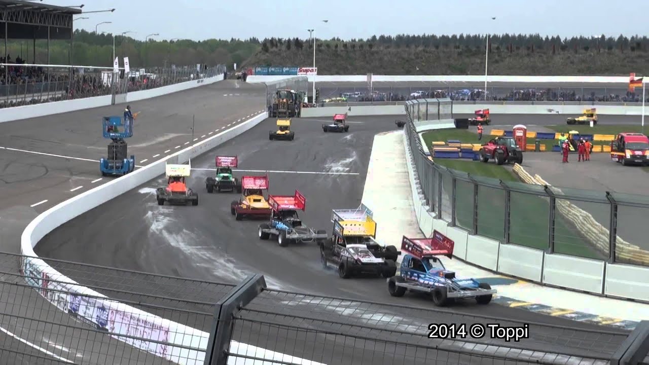 Raceway Venray 21-04-2014 Stockcar F1 1e Manche + Huldiging (8'54)