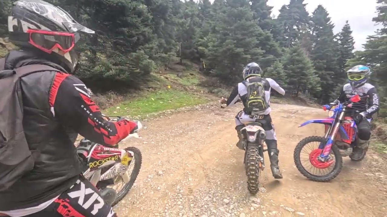 MOTO EVIA ENTOYRO RMX-Z 🇬🇷 Mia Volta Mia parea super 👌 👍 😏
