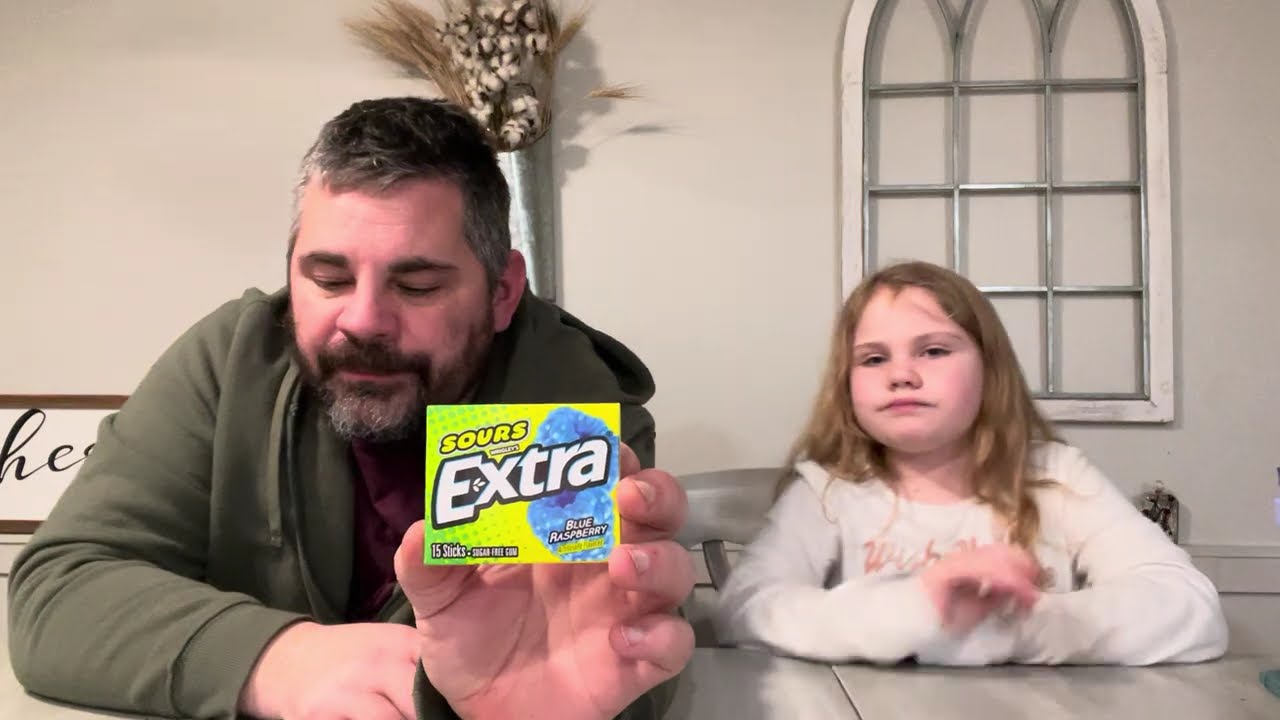 Maddie tries Wrigley Extra sour gum