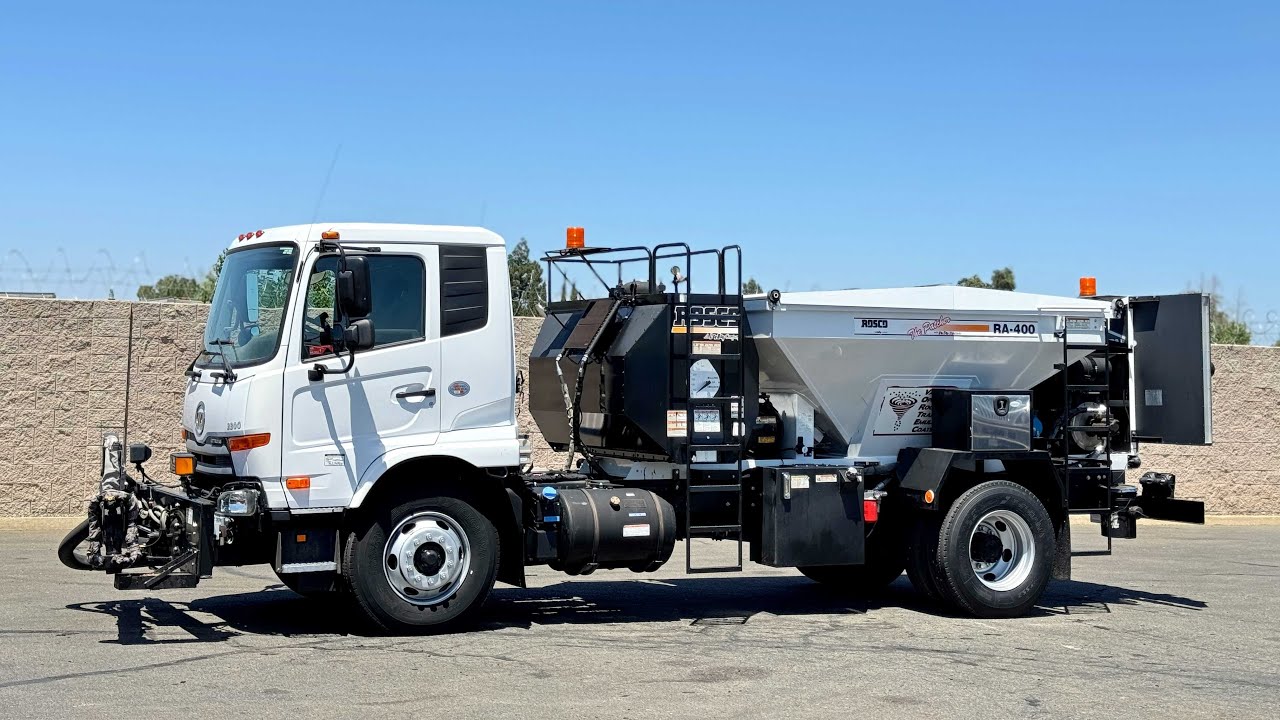 2012 Nissan UD Rosco RA 400 Patcher Truck 15261 For Sale