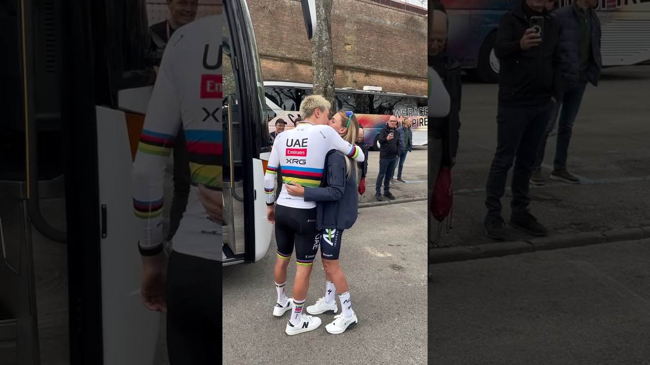 😍AMORE MIO #poğa&ccedil;a #stradebianche #love #amore #inlove #shorts #viral #enjoy #colnago #uae #sienna