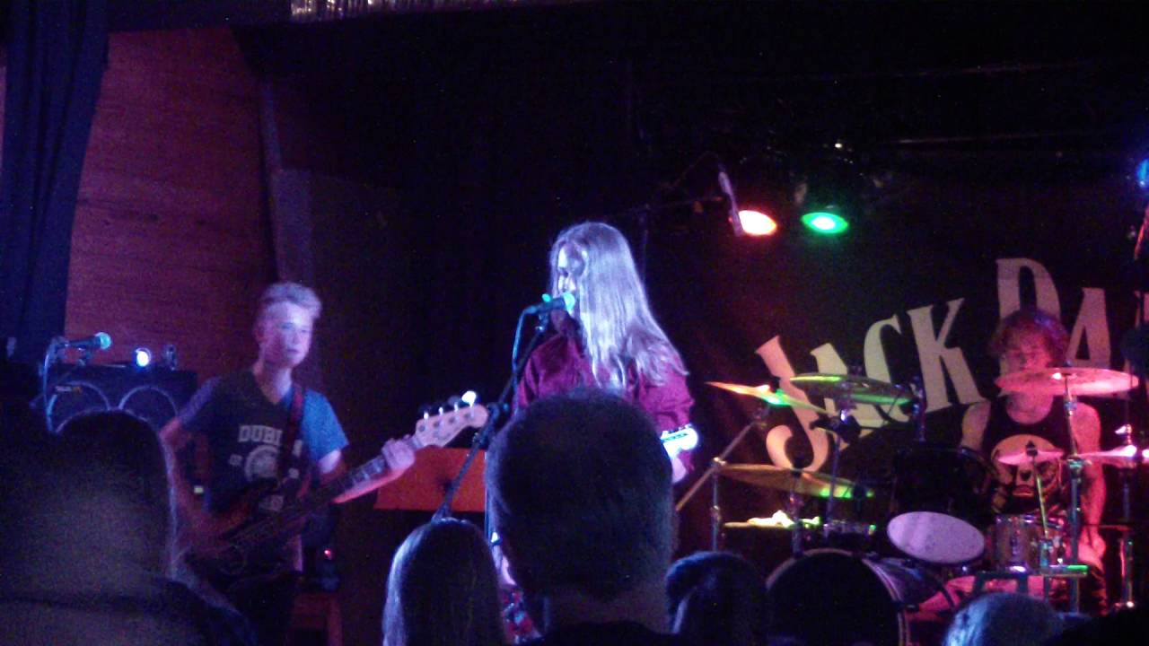 Burn Out, Kinkereilt&auml; poikki osa 3. Syntivelka, Lunnaat (Mokoma cover), Luca