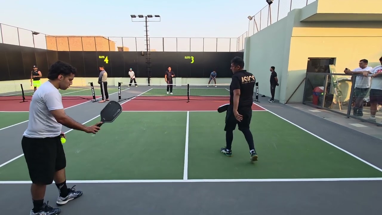 Group Split Age: Rakesh and Paras VS Rayaan and Pritam 