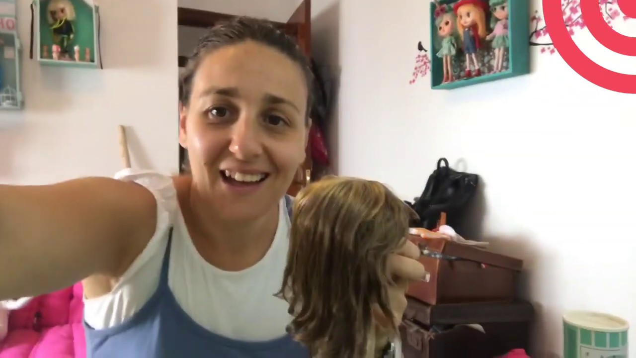 Como lavarle el pelo a una blythe