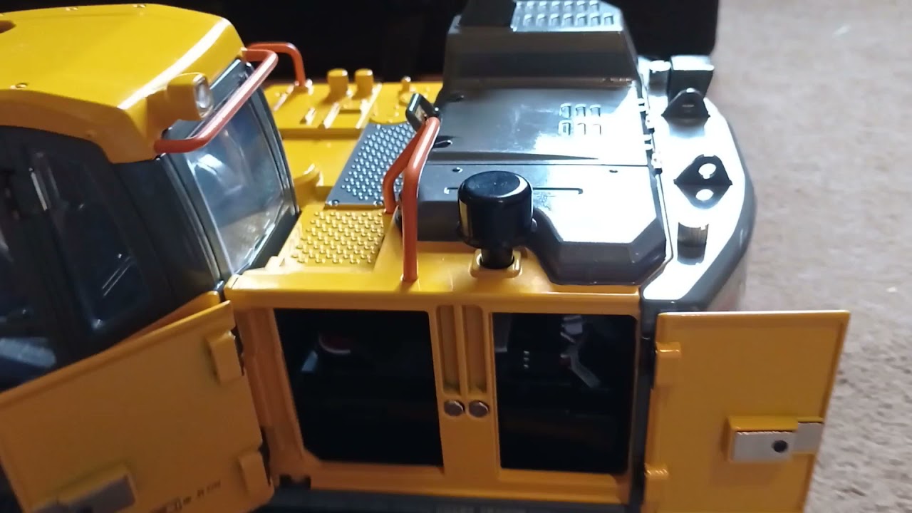 Double Eagle Volvo EC160e Box opening and first try.