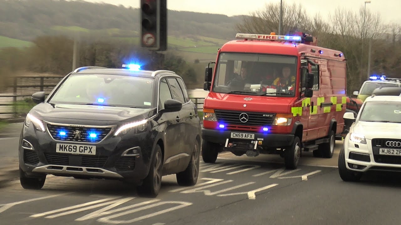 COMING THROUGH! - SEARCH & RESCUE CONVOY + UNMARKED Unit + Police cars & Fire Engines Responding!