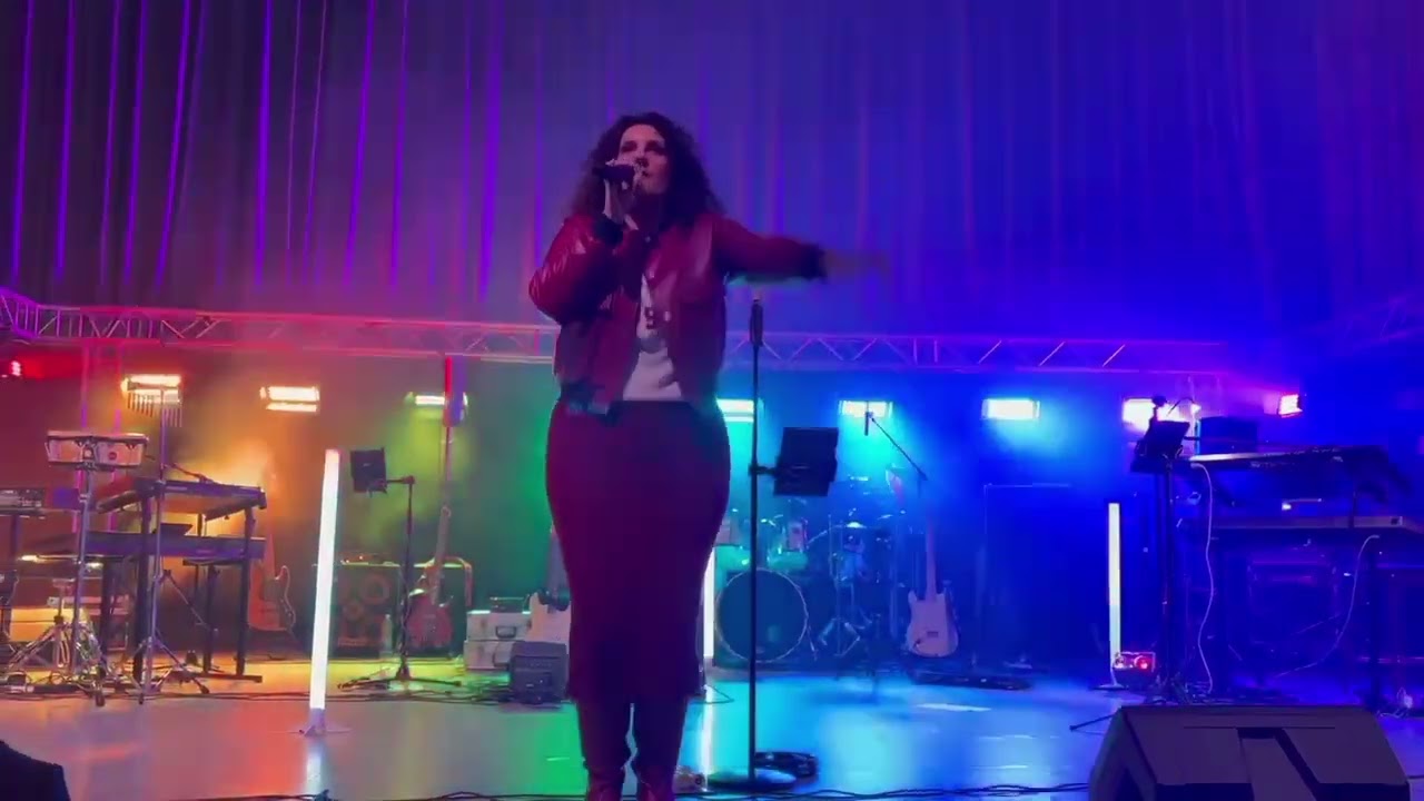 Lisa Fornaci (LIVE) Bürgermeister Dankesparty
