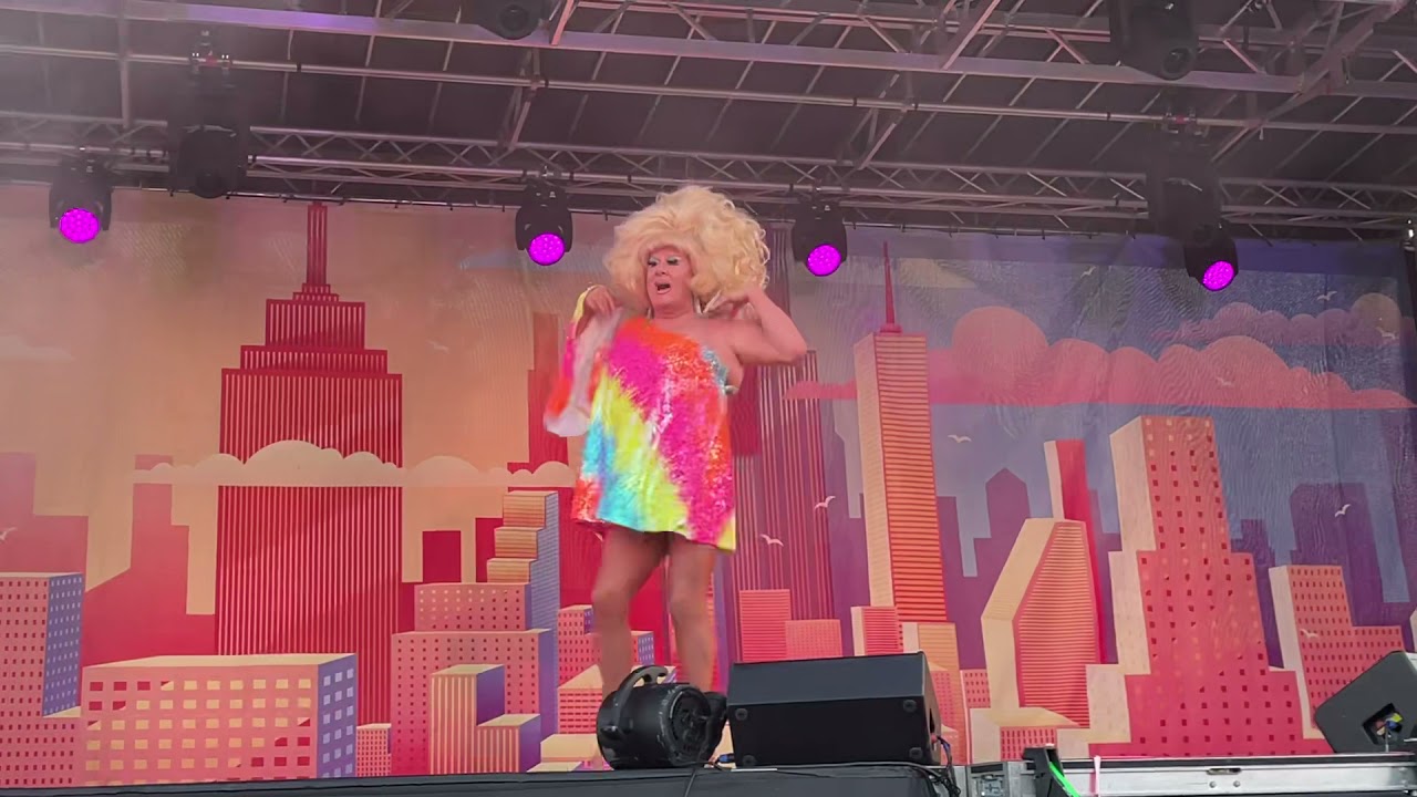 Lady Bunny's ‘Vogue’ Parody @ Drive ‘N Drag NYC 2021.
