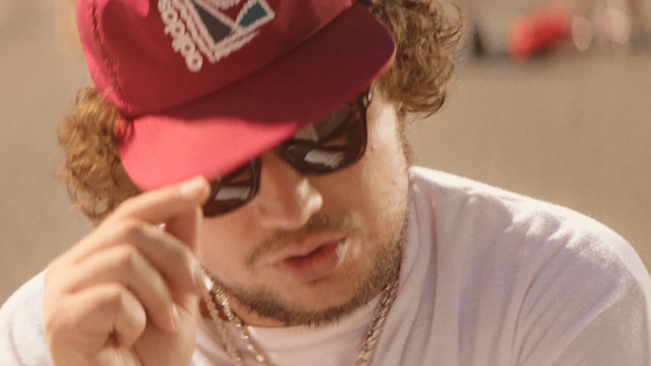 FILM GODS: Making of Thomas Mraz — Новый Баланс