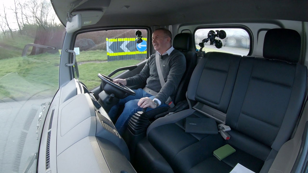 Review and Virtual Video Test Drive In Our Nissan NT400 Cabstar Cabstar 35 14 MWB Dropside Truck