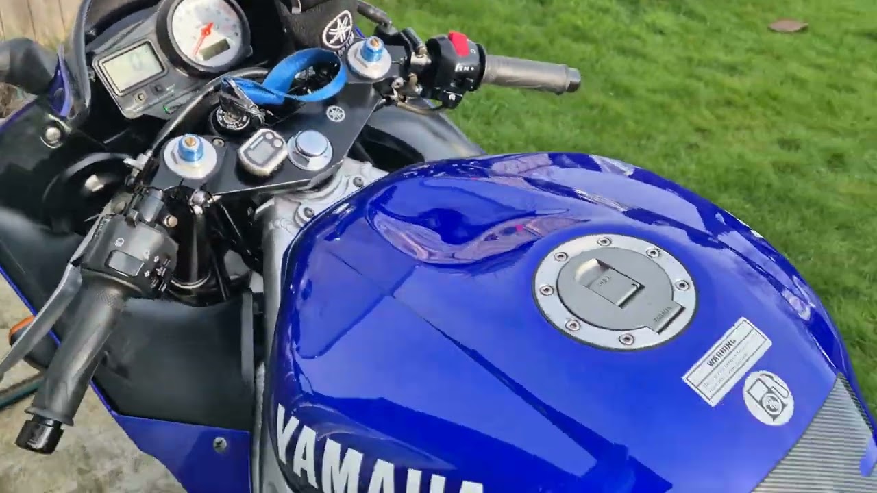 2000 Yamaha YZF-R6 600 Cold start